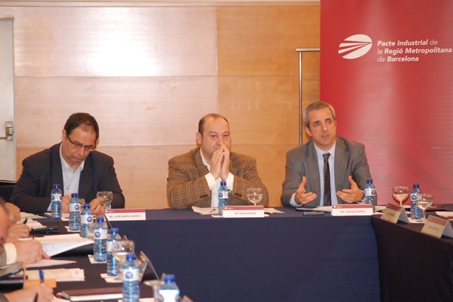 L-R: José M. García, Secretary of the Executive Committee; Carles Ruiz, Chair of the Executive Committee; Carles Rivera, Managing Coordinator of the Pacte Industrial