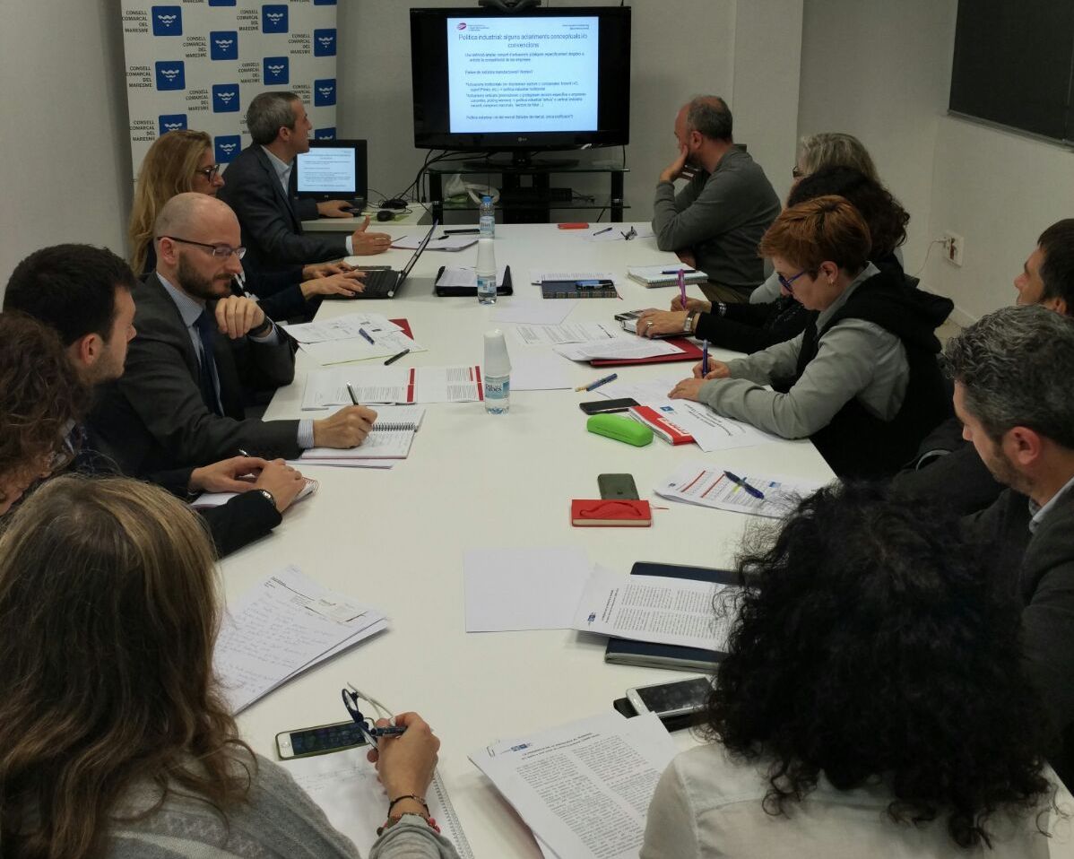 Un momento de la reunión de trabajo celebrada en el consejo comarcal