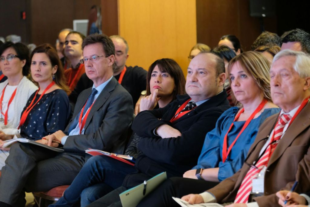 Image of the first row of the audience