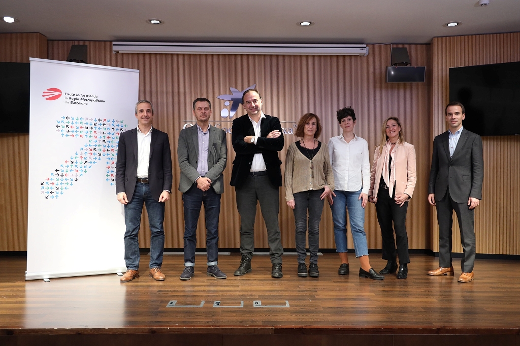 D'esq. a dta.: Carles Rivera, Javier Creus, Oscar Sala, Monse Blanes, Laura Fernández, Sonia Ruiz i Jordi Oliver.